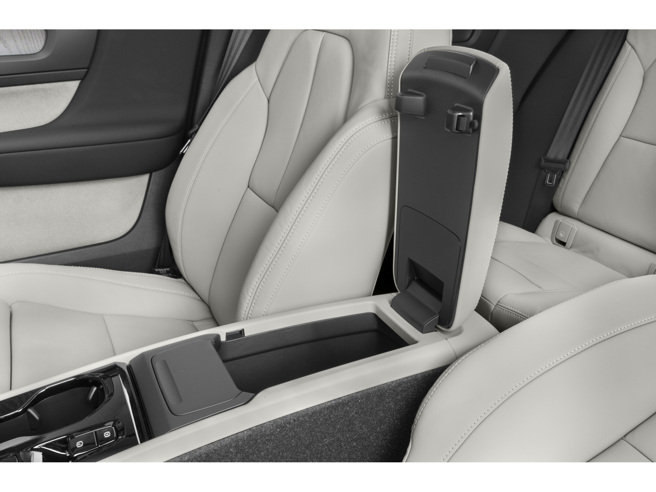 2022 Volvo XC40 Momentum
