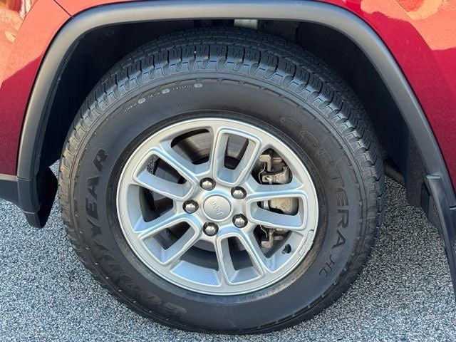 2020 Jeep Grand Cherokee Laredo E