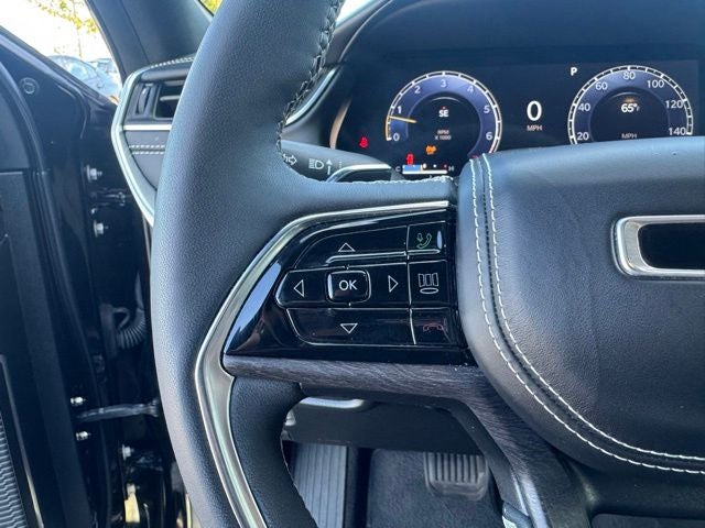 2023 Jeep Grand Cherokee Overland Luxury Tech Group IV