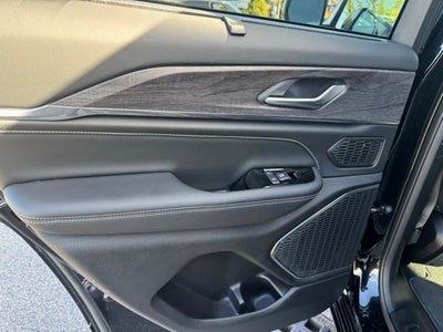 2023 Jeep Grand Cherokee Overland Luxury Tech Group IV