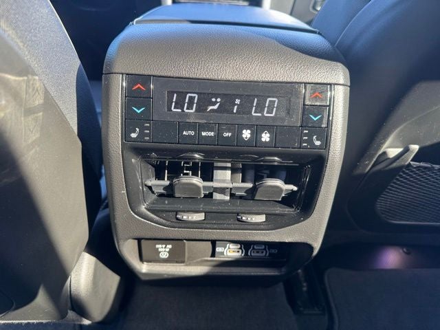 2023 Jeep Grand Cherokee Overland Luxury Tech Group IV