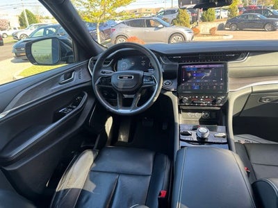 2023 Jeep Grand Cherokee Overland Luxury Tech Group IV
