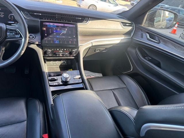 2023 Jeep Grand Cherokee Overland Luxury Tech Group IV