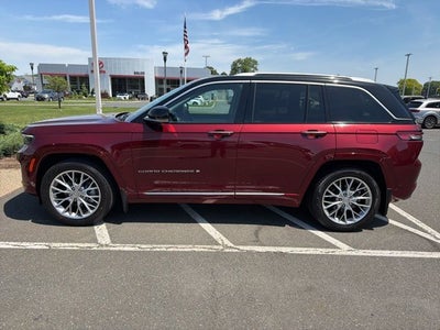 2022 Jeep Grand Cherokee Summit