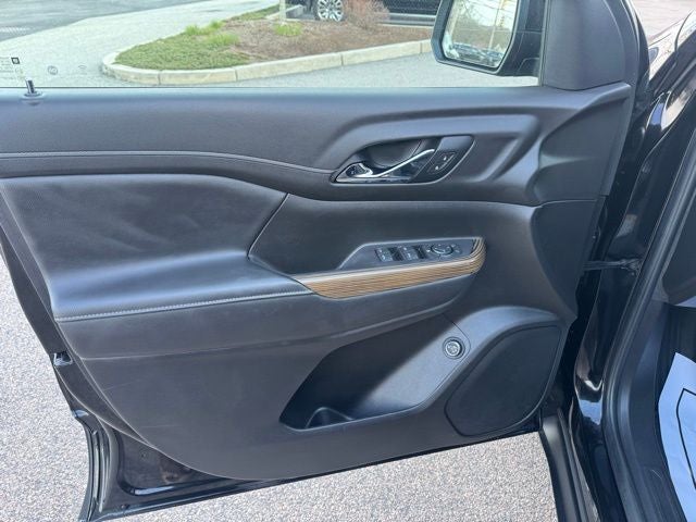 2021 GMC Acadia SLE Elevation Edition