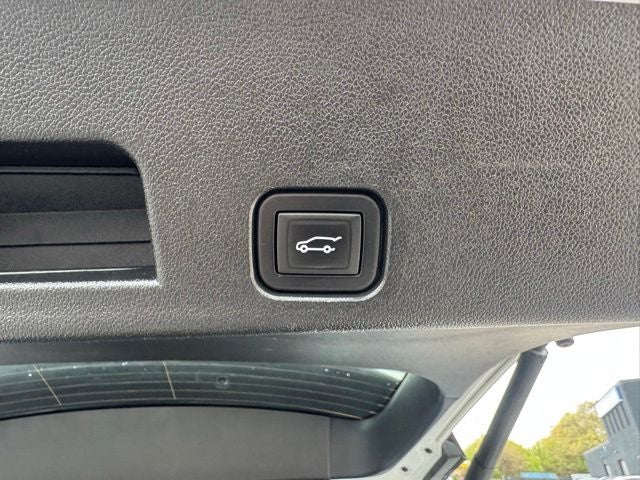2024 Chevrolet Traverse LS Midnight Edition