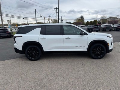 2024 Chevrolet Traverse LS Midnight Edition