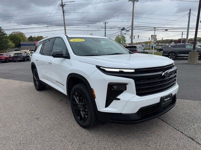 2024 Chevrolet Traverse LS Midnight Edition