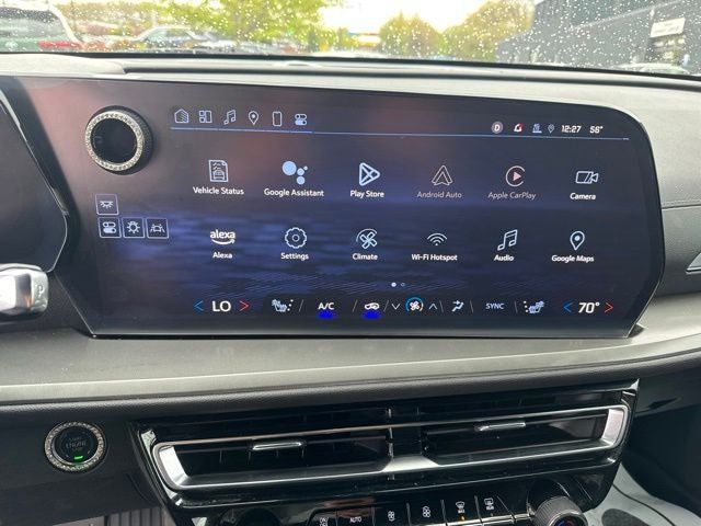 2024 Chevrolet Traverse LS Midnight Edition