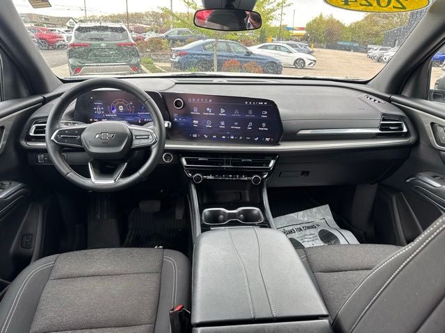 2024 Chevrolet Traverse LS Midnight Edition