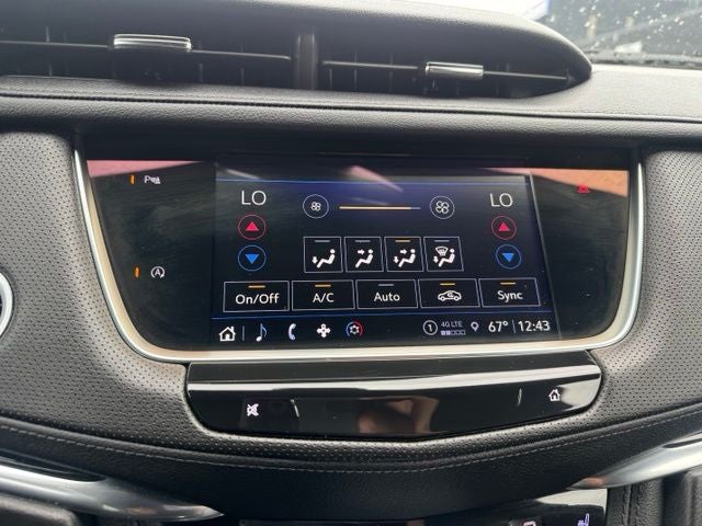 2022 Cadillac XT5 Premium Luxury