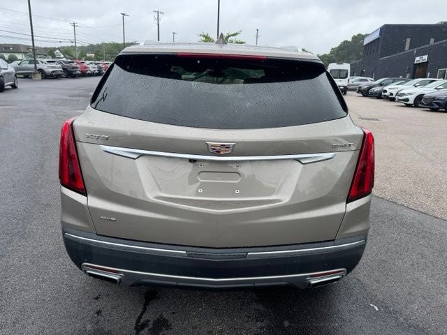 2022 Cadillac XT5 Premium Luxury