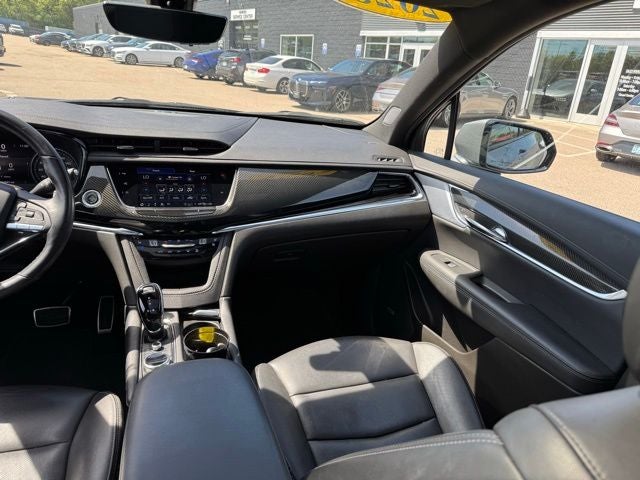 2023 Cadillac XT6 Sport