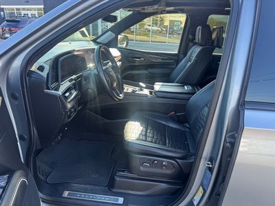 2023 Cadillac Escalade Sport Platinum Onyx Package