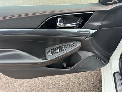 2020 Nissan Maxima SR
