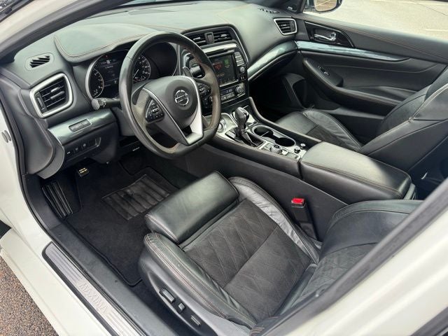 2020 Nissan Maxima SR