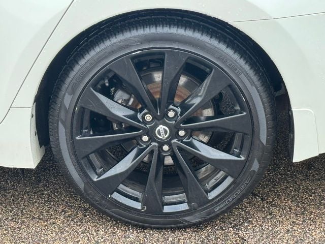 2020 Nissan Maxima SR