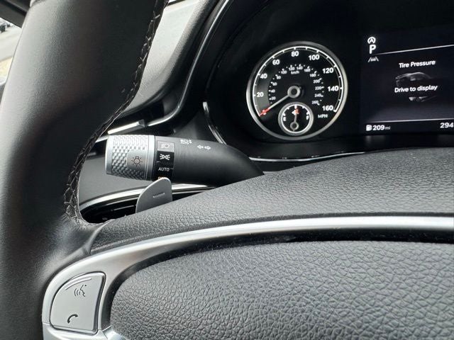 2025 Genesis GV70 2.5T