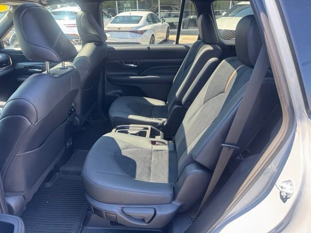 2025 Toyota Grand Highlander Hybrid MAX Platinum