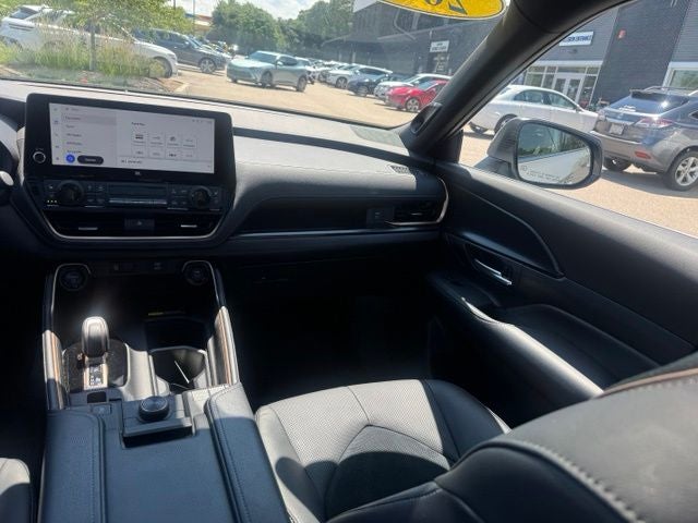 2025 Toyota Grand Highlander Hybrid MAX Platinum