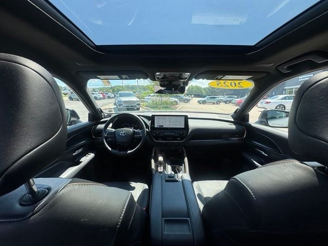 2025 Toyota Grand Highlander Hybrid MAX Platinum
