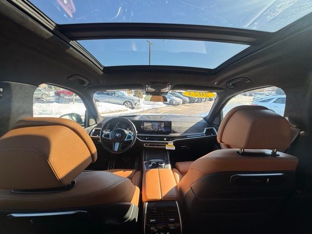 2023 BMW X7 xDrive40i M Sport Professional