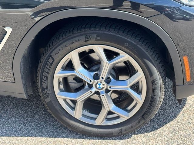 2023 BMW X4 xDrive30i