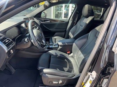 2023 BMW X4 xDrive30i