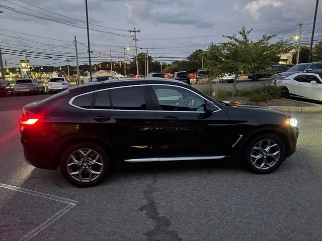 2023 BMW X4 xDrive30i