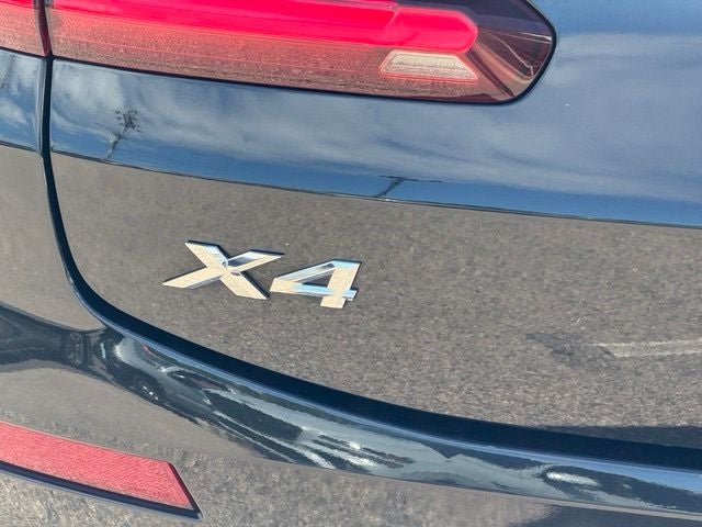 2023 BMW X4 xDrive30i