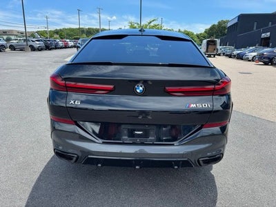 2022 BMW X6 M50i Premium