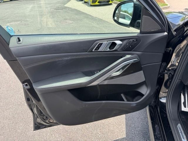 2022 BMW X6 M50i Premium