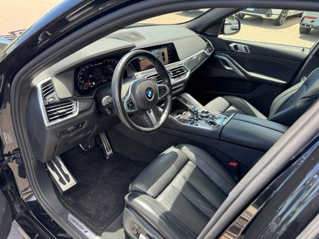 2022 BMW X6 M50i Premium