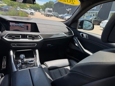 2022 BMW X6 M50i Premium