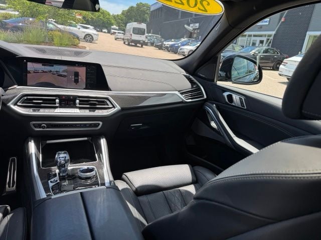 2022 BMW X6 M50i Premium