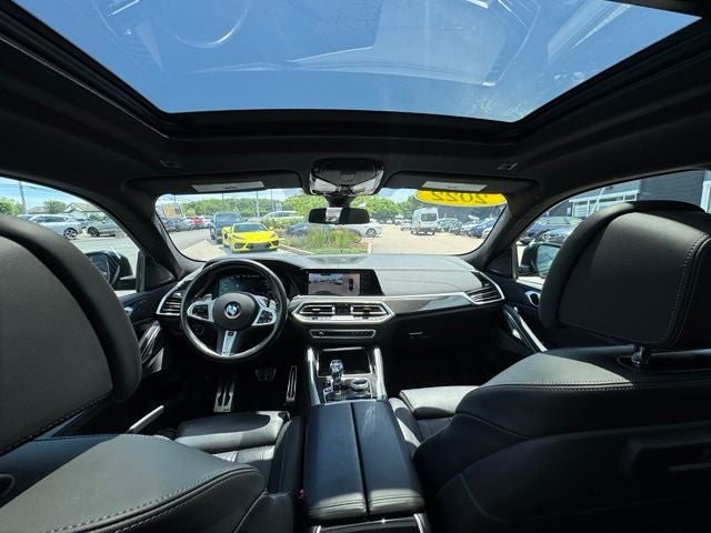 2022 BMW X6 M50i Premium