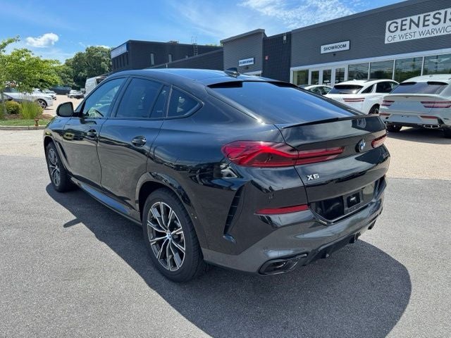 2022 BMW X6 M50i Premium