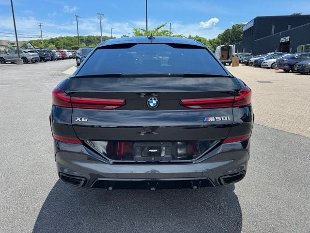 2022 BMW X6 M50i Premium