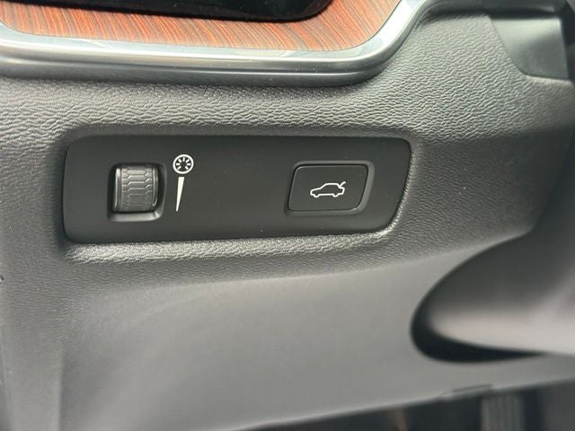 2021 Volvo S60 T6 Momentum Premium & Climate Packages