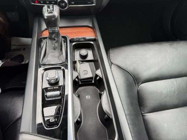 2021 Volvo S60 T6 Momentum Premium & Climate Packages