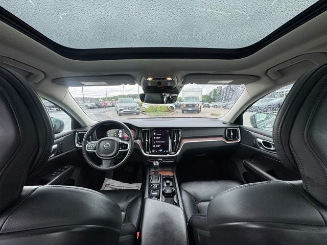 2021 Volvo S60 T6 Momentum Premium & Climate Packages