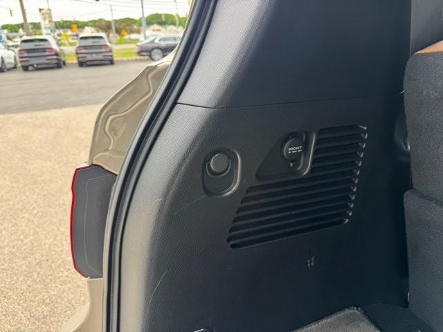 2022 INFINITI QX80 Sensory
