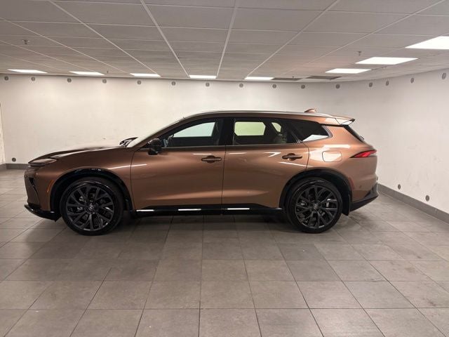 2025 Toyota Crown Signia Limited Advanced Technology Package