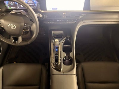 2025 Toyota Crown Signia Limited Advanced Technology Package