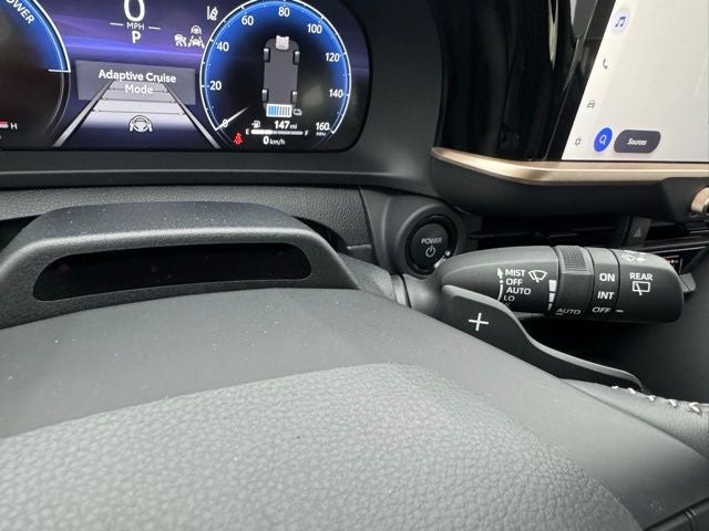 2025 Toyota Crown Signia Limited Advanced Technology Package