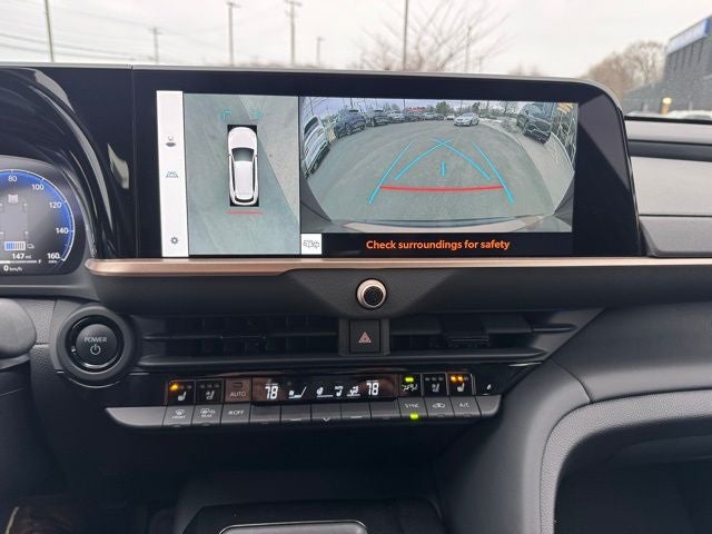 2025 Toyota Crown Signia Limited Advanced Technology Package