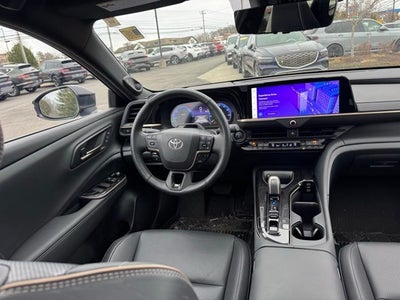 2025 Toyota Crown Signia Limited Advanced Technology Package