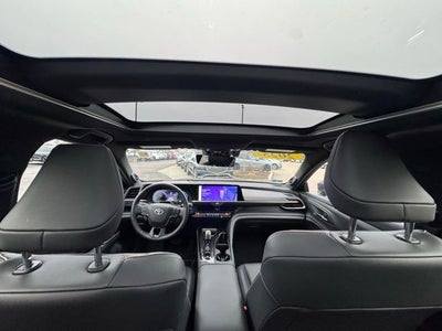 2025 Toyota Crown Signia Limited Advanced Technology Package