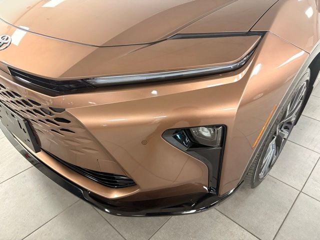 2025 Toyota Crown Signia Limited Advanced Technology Package