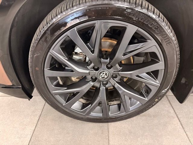 2025 Toyota Crown Signia Limited Advanced Technology Package